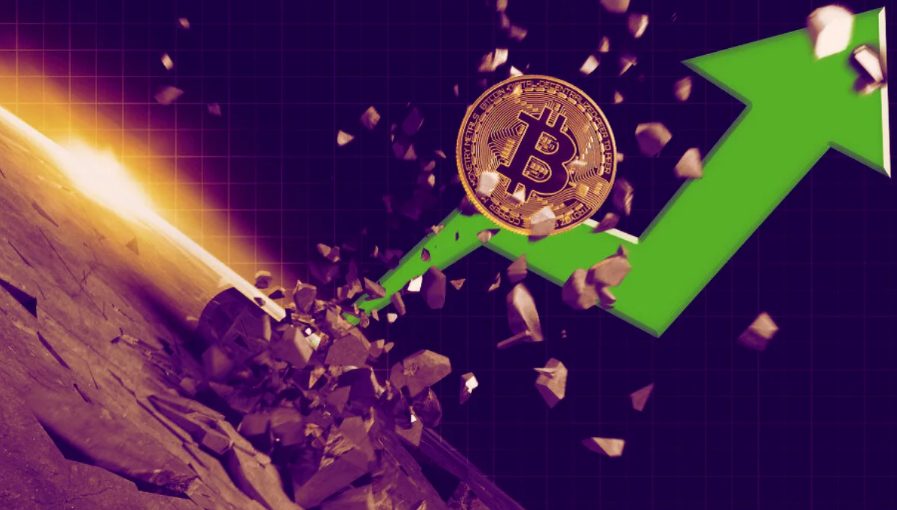 Bitcoin procentu likmju pieauguma apstākļos
