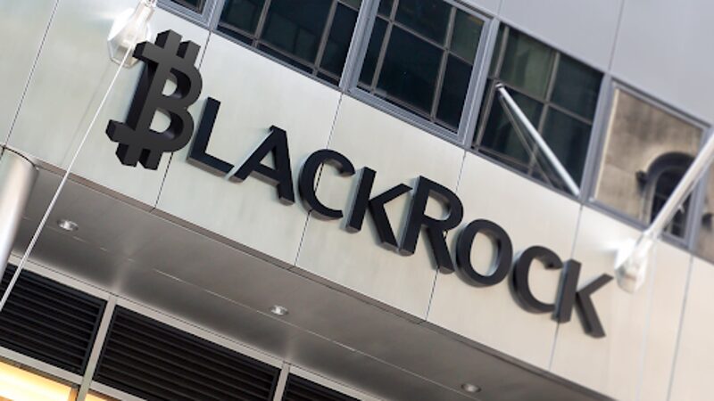 BlackRock drosmīgais solis: Bitcoin ETF pirkšana globālajam fondam